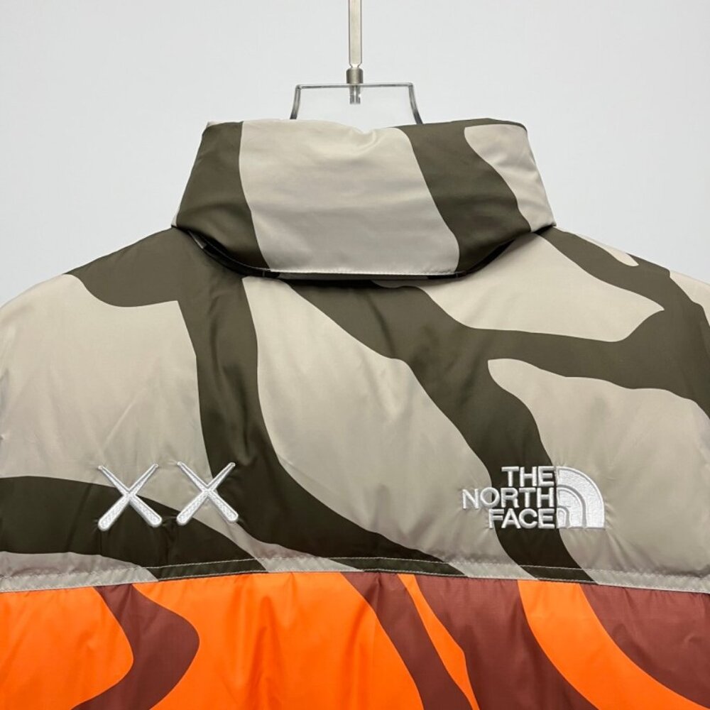 The North Face Blue Men's Down Jacket - Picture 9 of 9